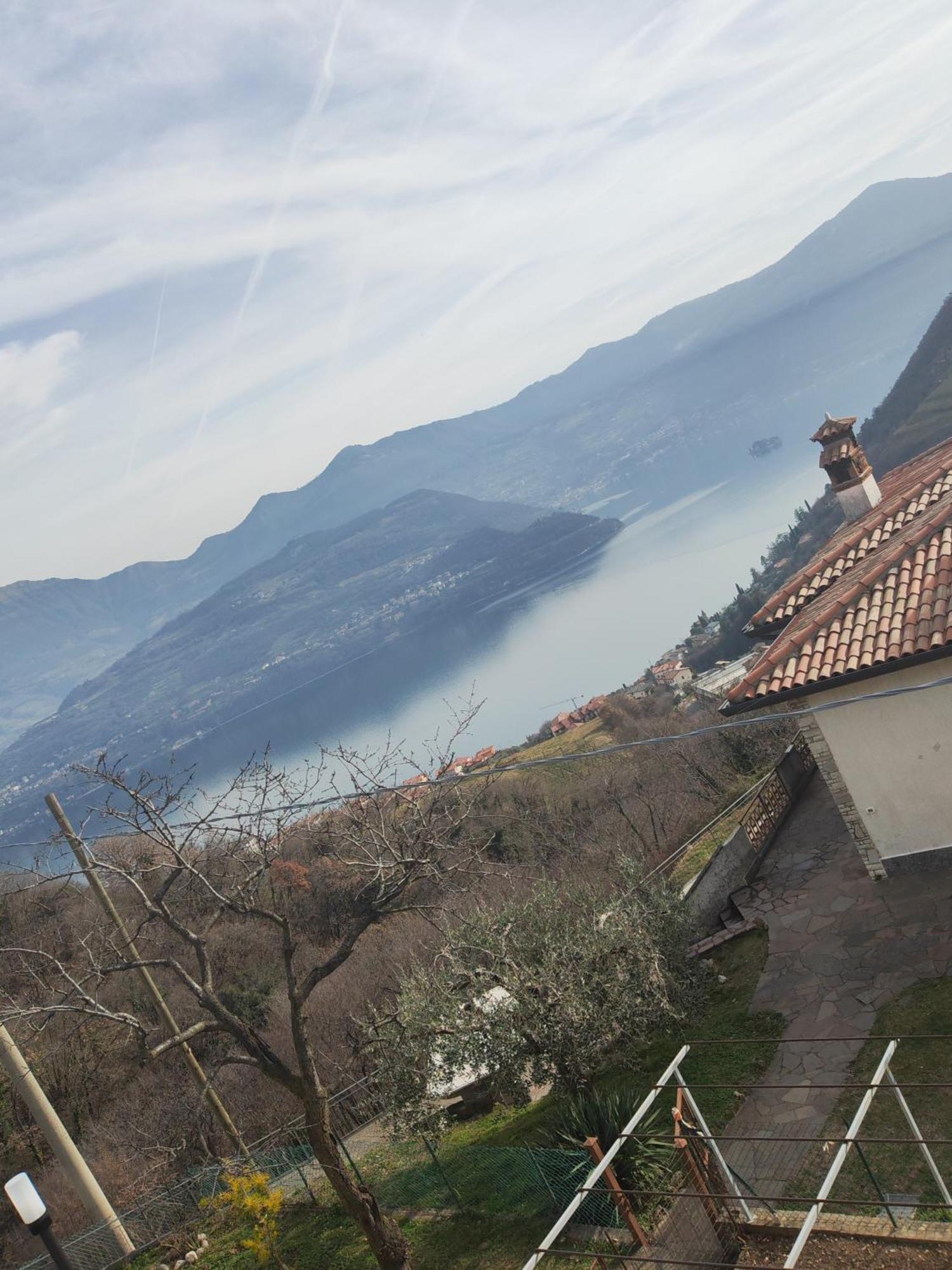 Villa La Cornale Tavernola Bergamasca Exterior foto
